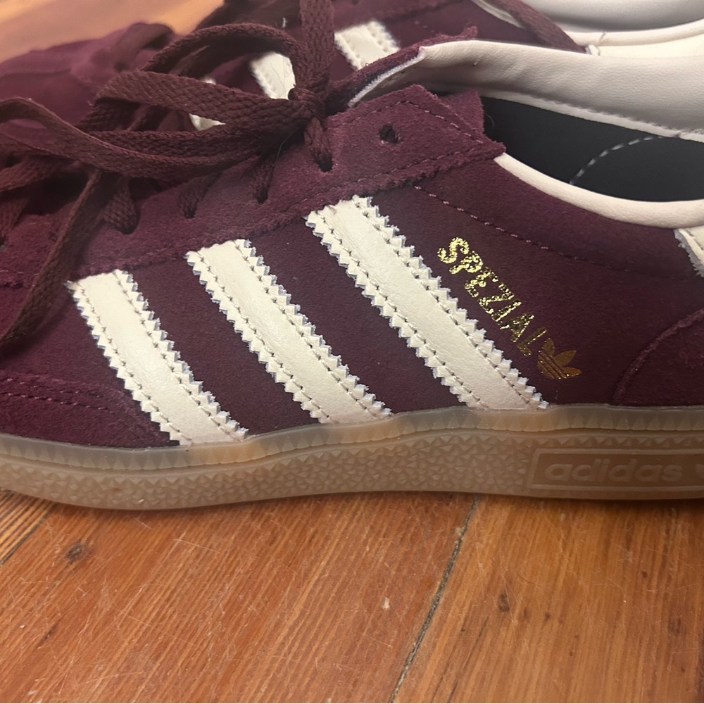 adidas Originals Handball Spezial sneakers in burgundy - Picture 13 of 15